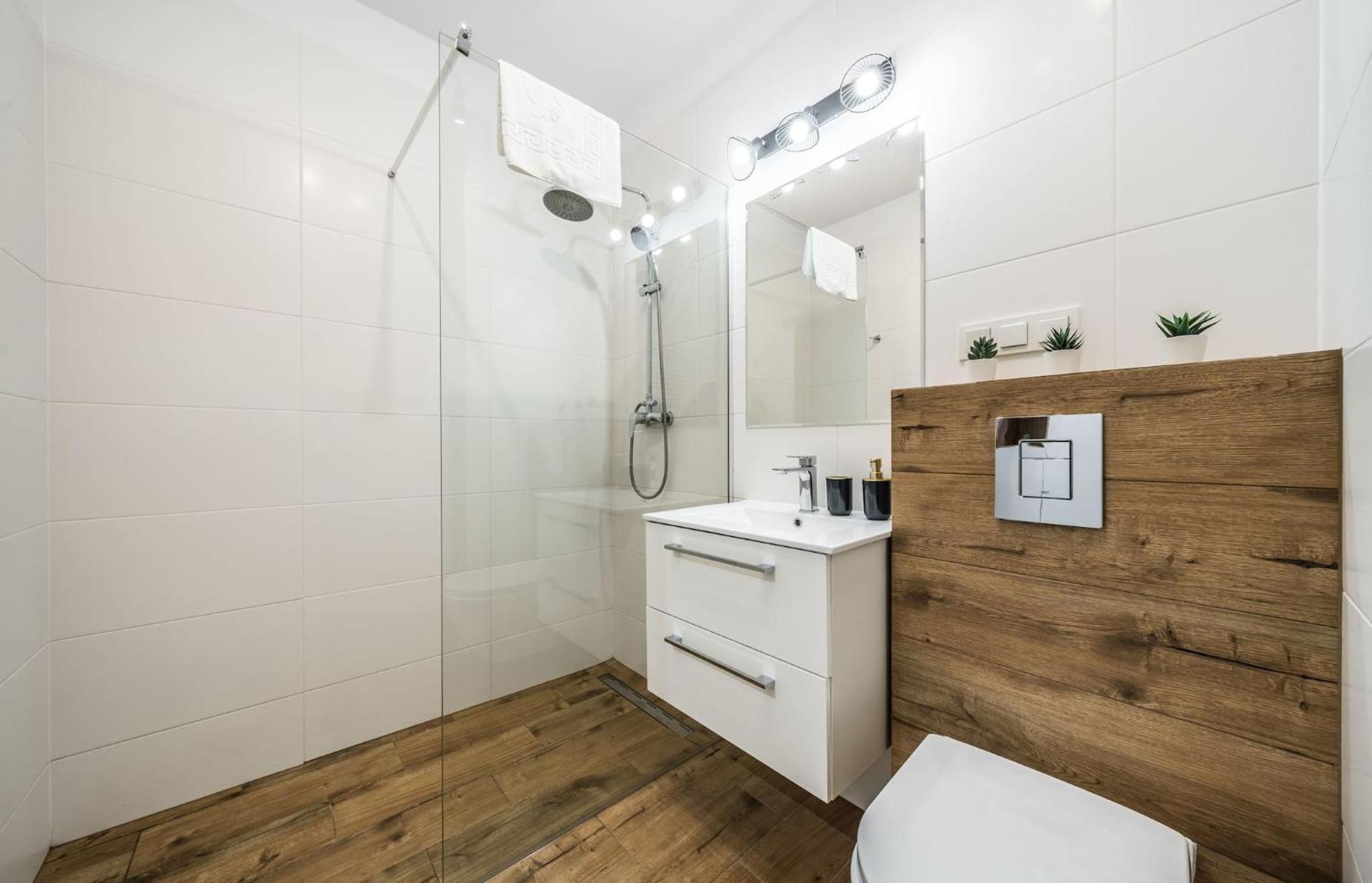 Rent Like - Walonska 19 * Breslau